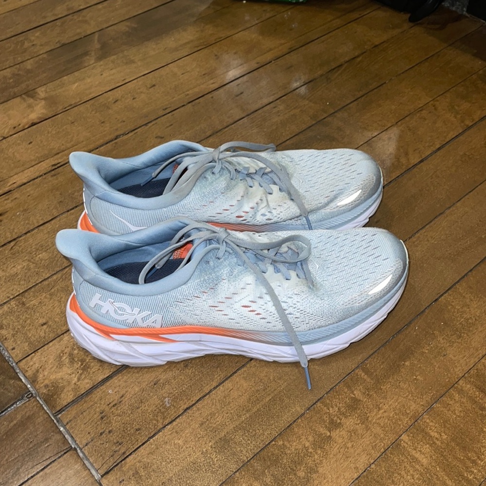 HOKA Clifton 8s